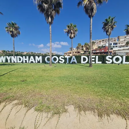 Casa Agnethe Фуэнхирола