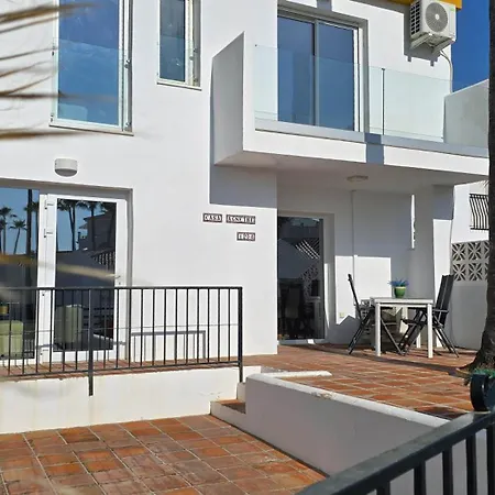 Casa Agnethe Фуэнхирола