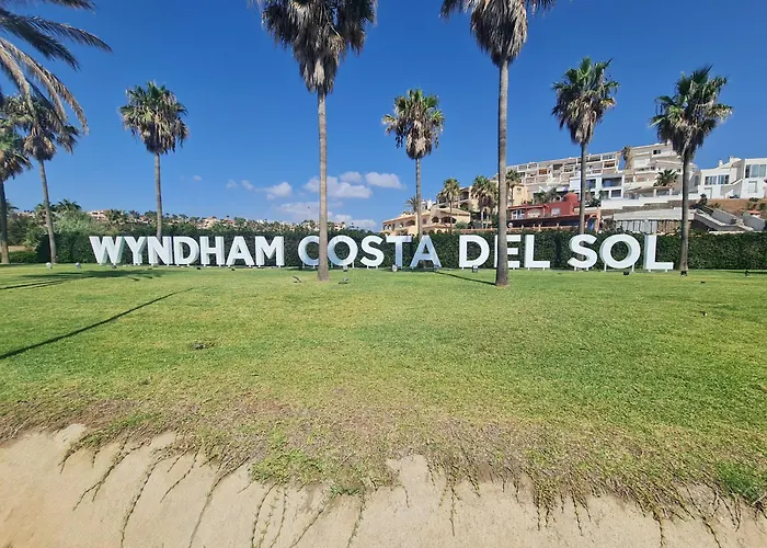 Casa Agnethe Фуэнхирола